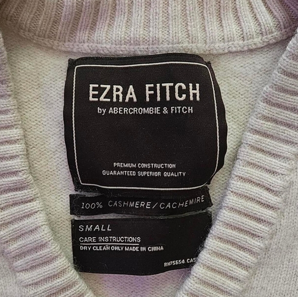 Abercrombie & Fitch Cream V-Neck Sweater - Picture 5 of 5